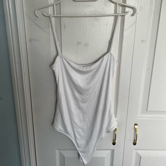 White bodysuit from Aritiza, never worn but can’t return - Picture 1 of 2